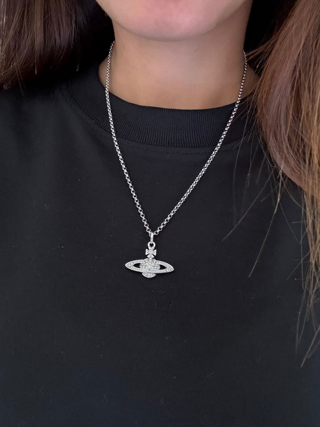 VIVIENNE WESTWOOD Bas Relief Pendant Necklace Brass(Mini/2 Colors)